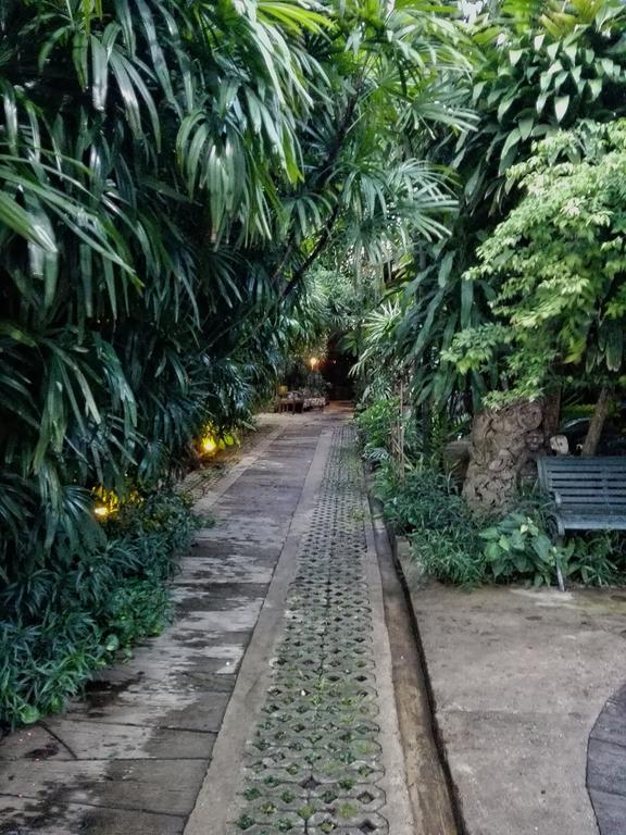 Gap'S House Hotel Chiang Mai Bagian luar foto